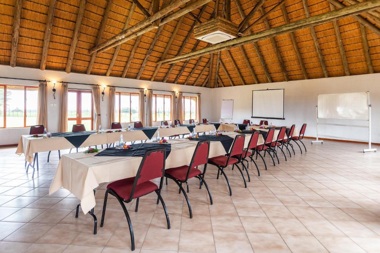 Frans Indongo Lodge Otjiwarongo Luaran gambar